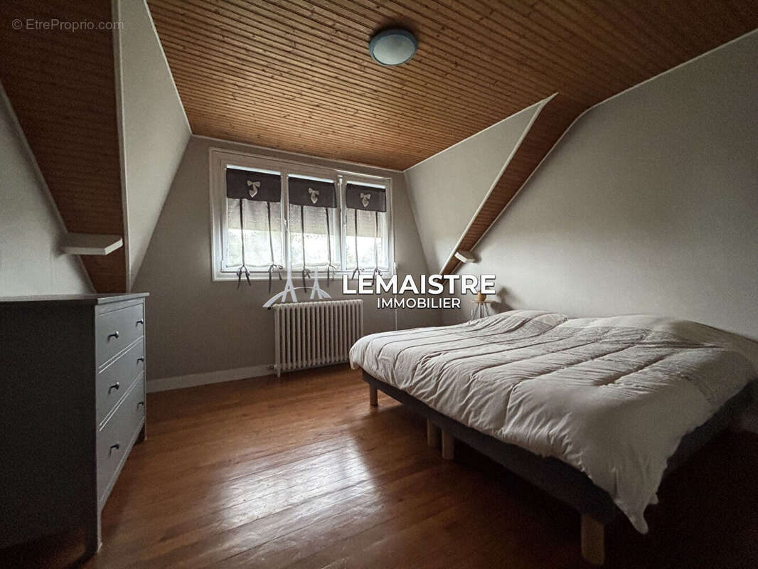 Maison à vendre- Gonneville La Mallet- 114 m2-  4 chambres - photo 9