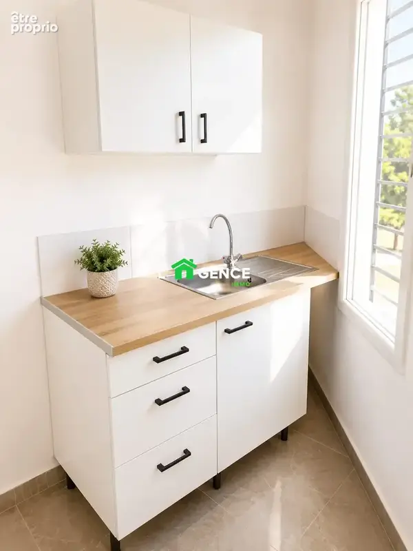 Commerce 55 m² à vendre à Berre-L'etang (13130) - photo 4