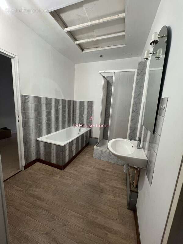 Maison à MEHUN-SUR-YEVRE