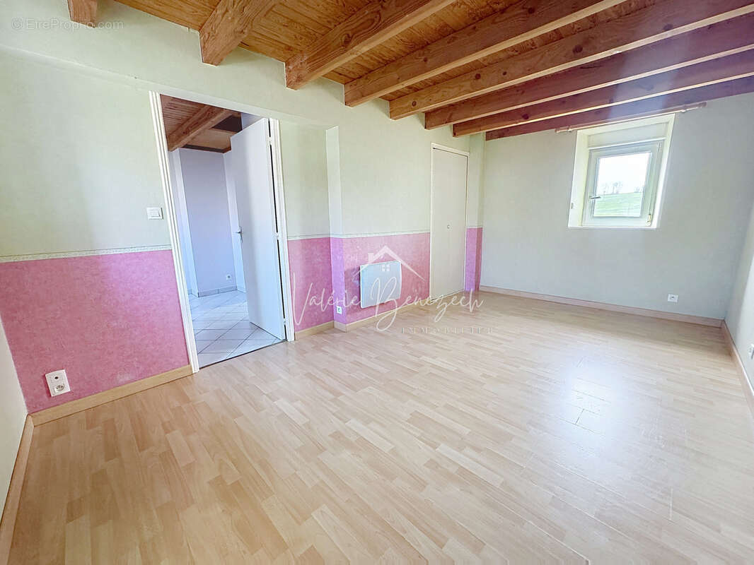 Maison à LES COSTES-GOZON