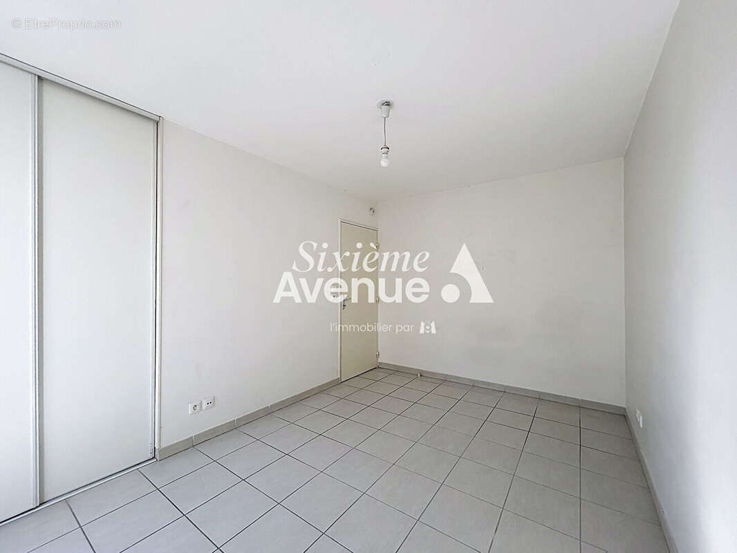 Appartement à DECINES-CHARPIEU