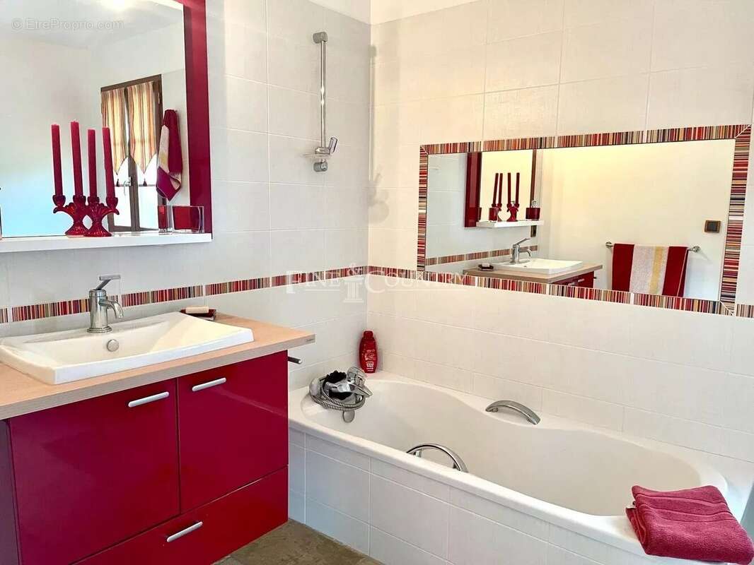 Maison à SAINT-CERE