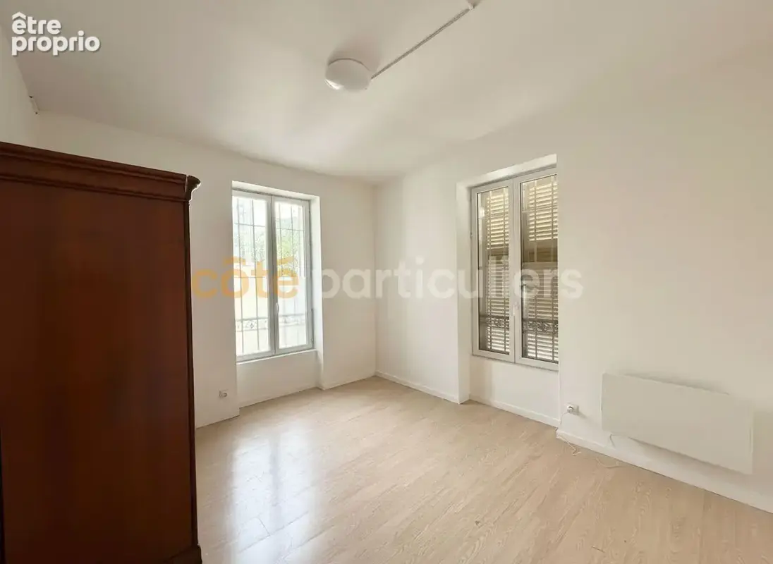 Villeneuve-Saint-Georges : ensemble 7 pièces: 3 pièces 75,73 m² + studio + sous-sol - photo 3