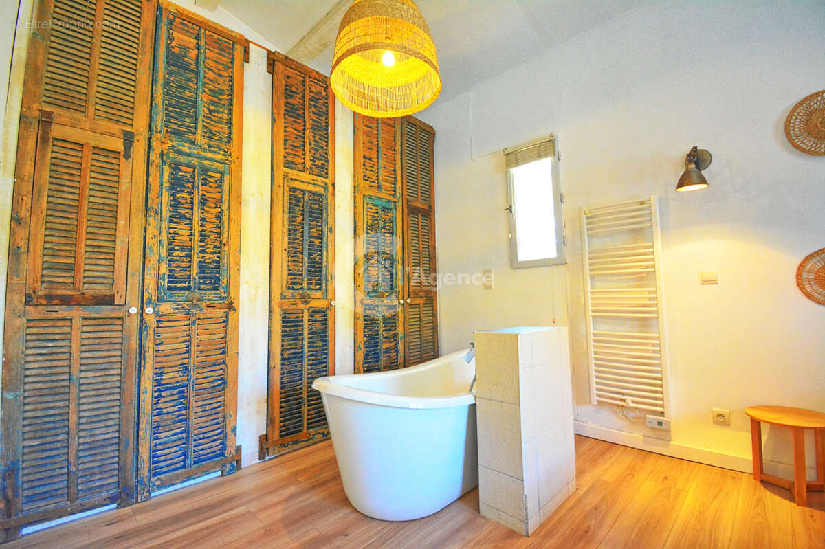 Coup de cœur à Montauroux : Superbe bas de maison de 93 m2 avec piscine privative et dépendance - photo 13