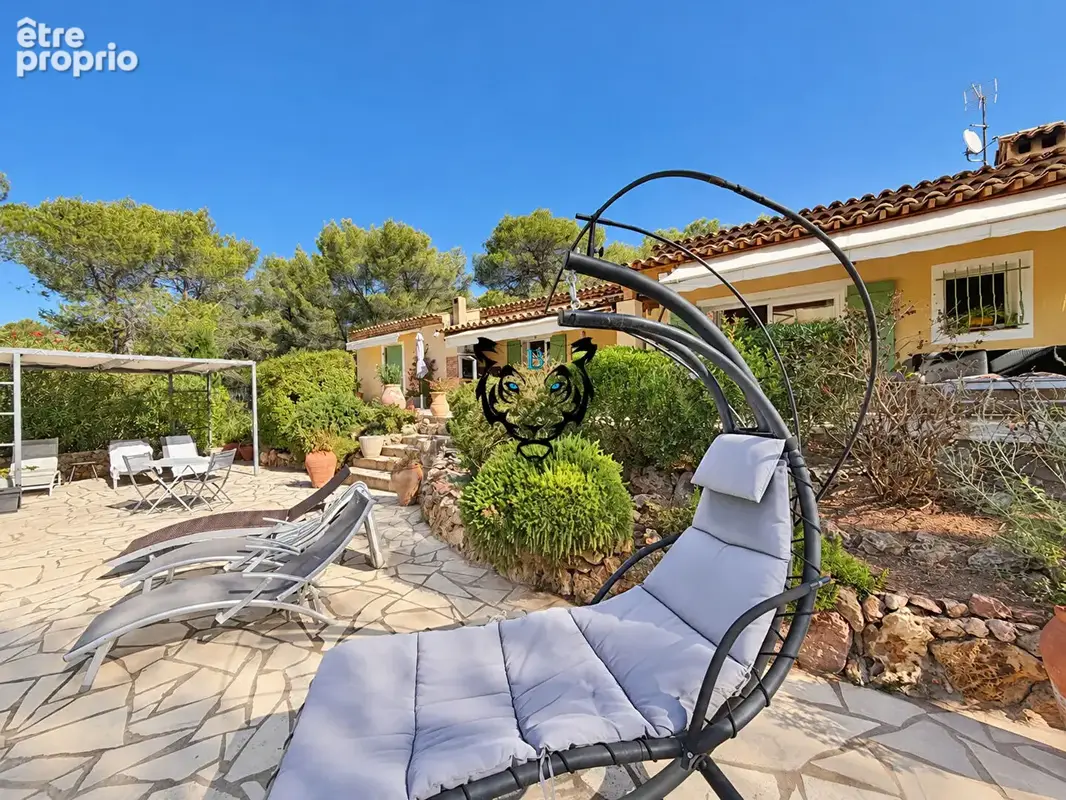 Villa 4 chambres - Garage - Vue Rocher - photo 3