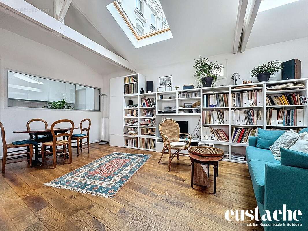 Appartement à PARIS-20E