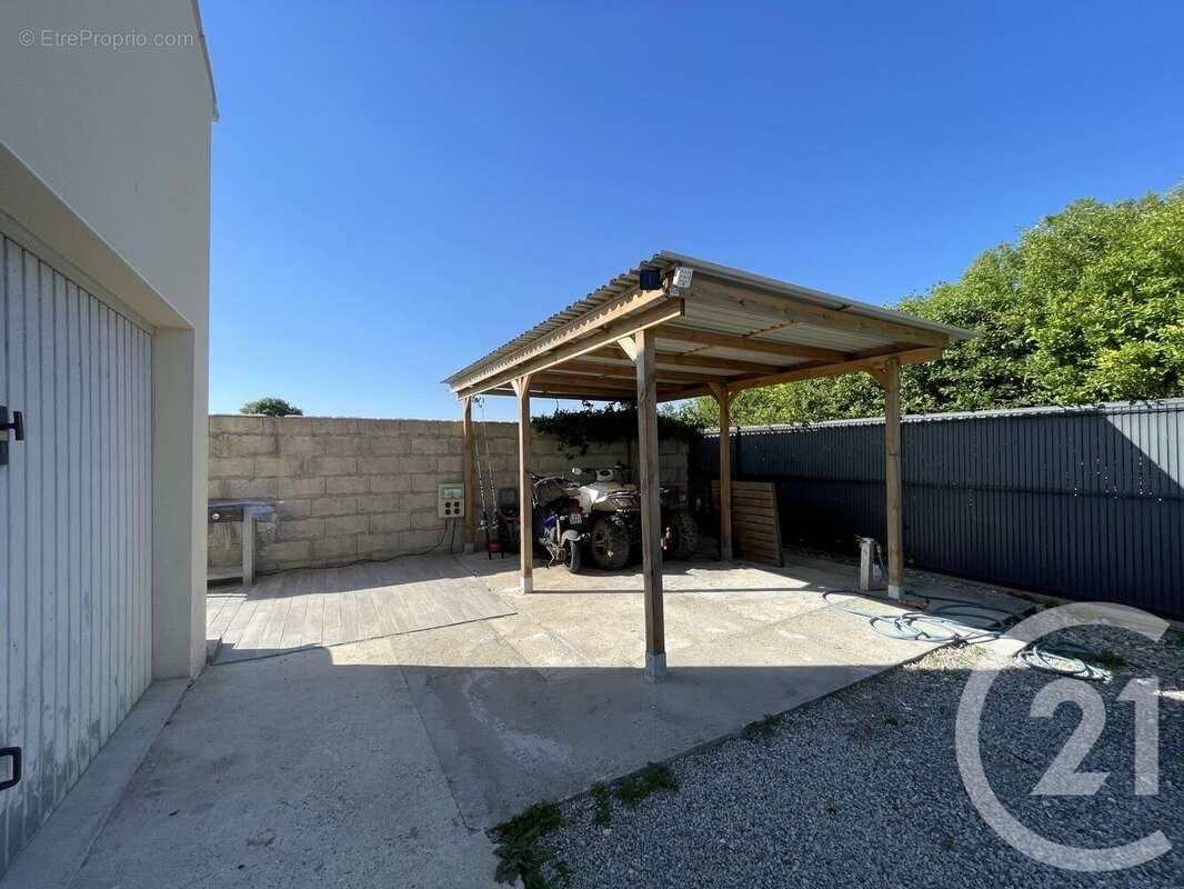 Maison à SAINT-SULPICE-DE-ROYAN