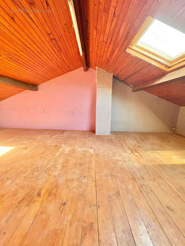 Maison à CHATELGUYON