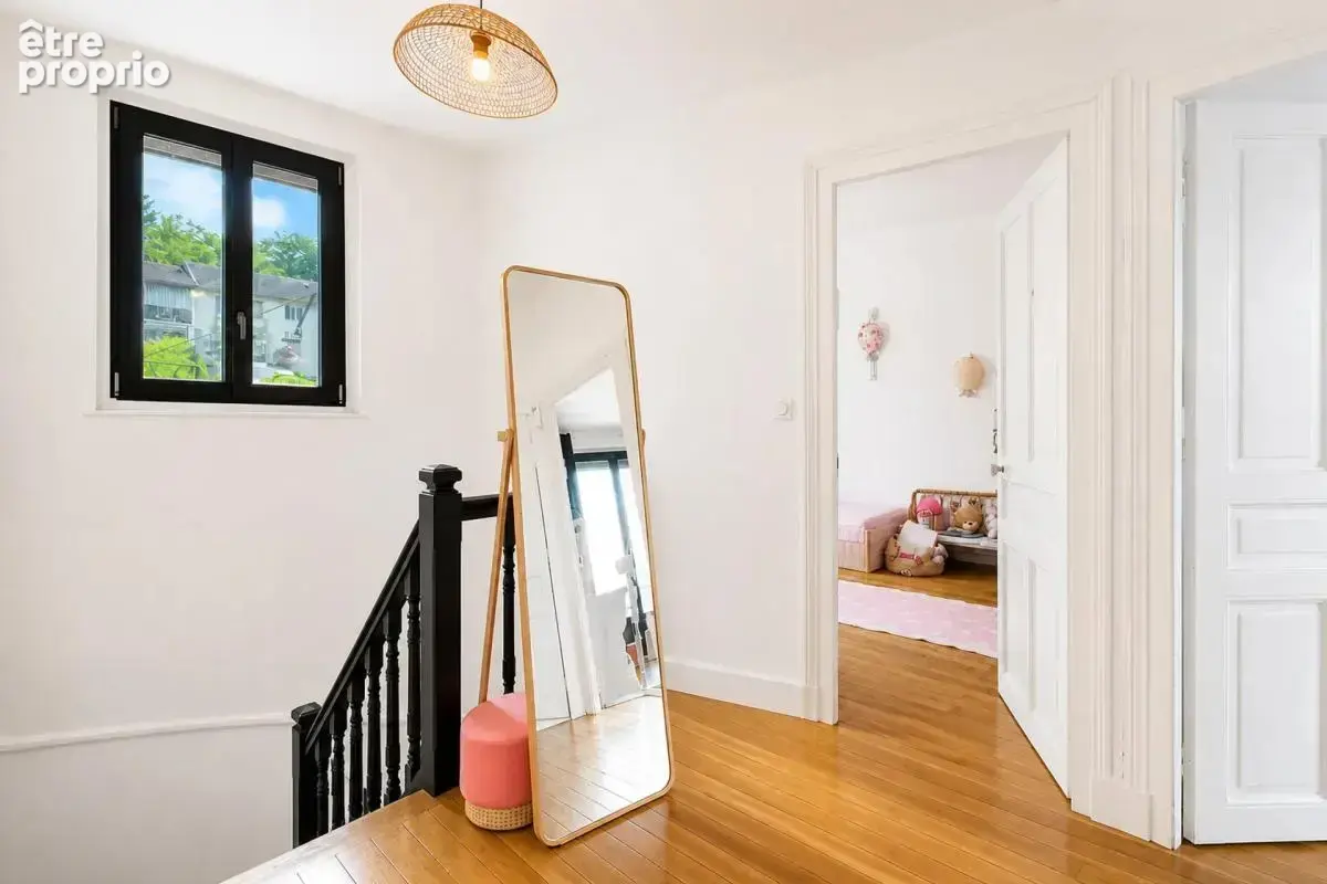 Maison de 8 pièces de 170 m² à Abrest - photo 5