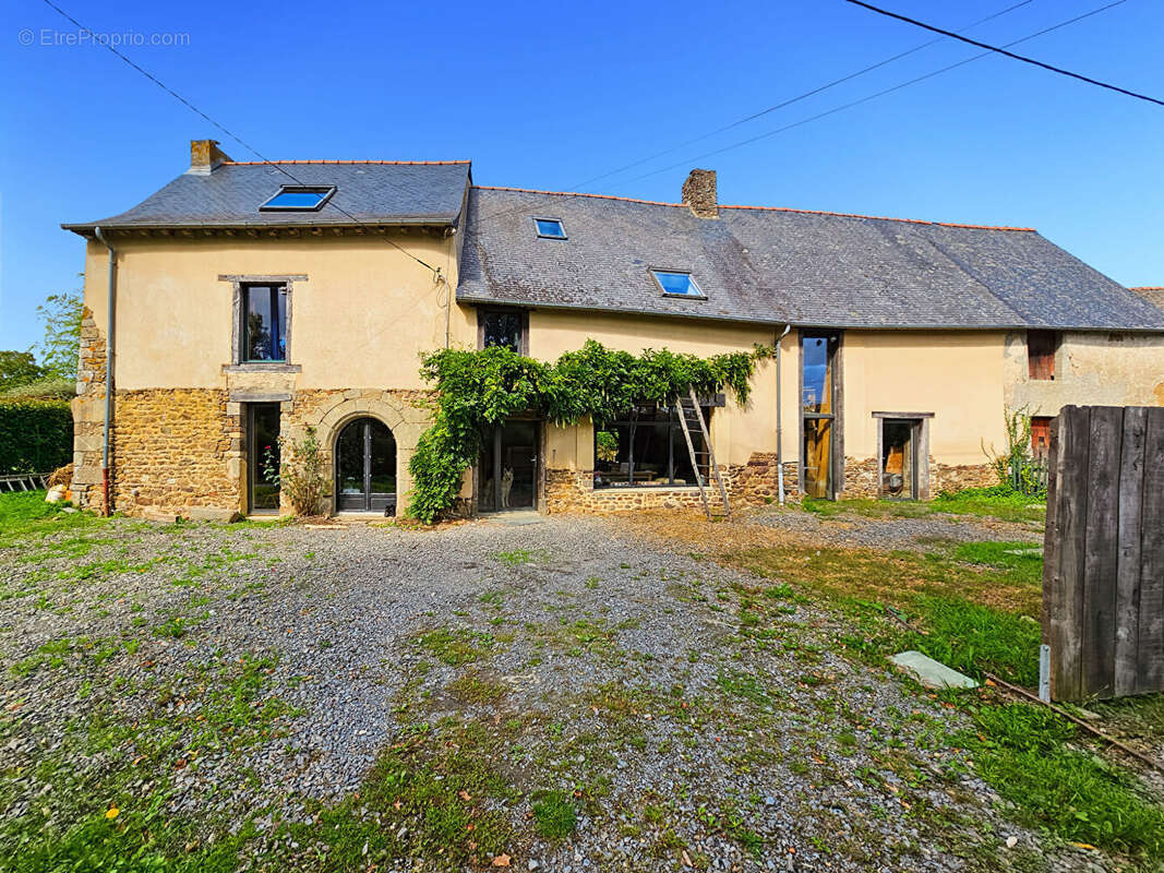 Maison à FEINS