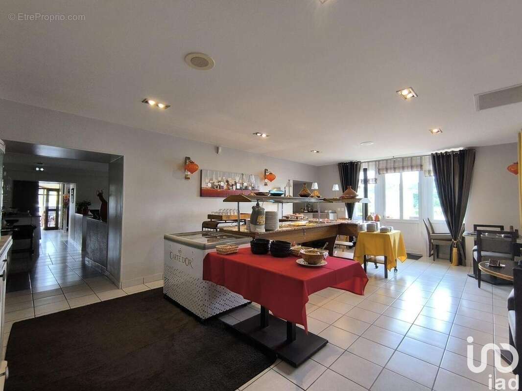 Photo 7 - Commerce à BESSINES-SUR-GARTEMPE