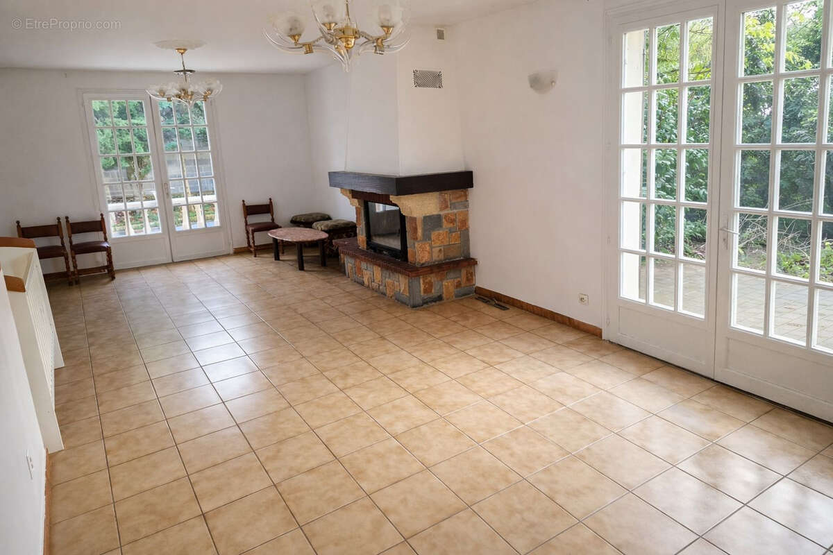 Maison à ROSNY-SUR-SEINE