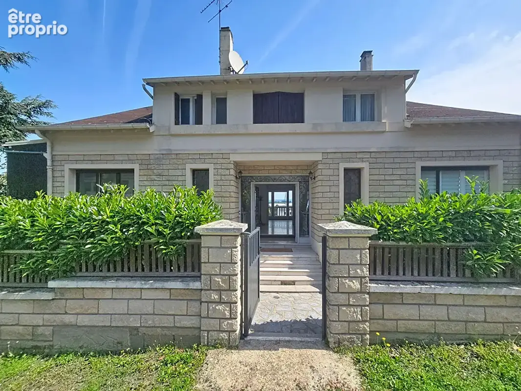 Exclusivite - la riviere saint sauveur - spacieuse maison à rafraîchir - photo 9