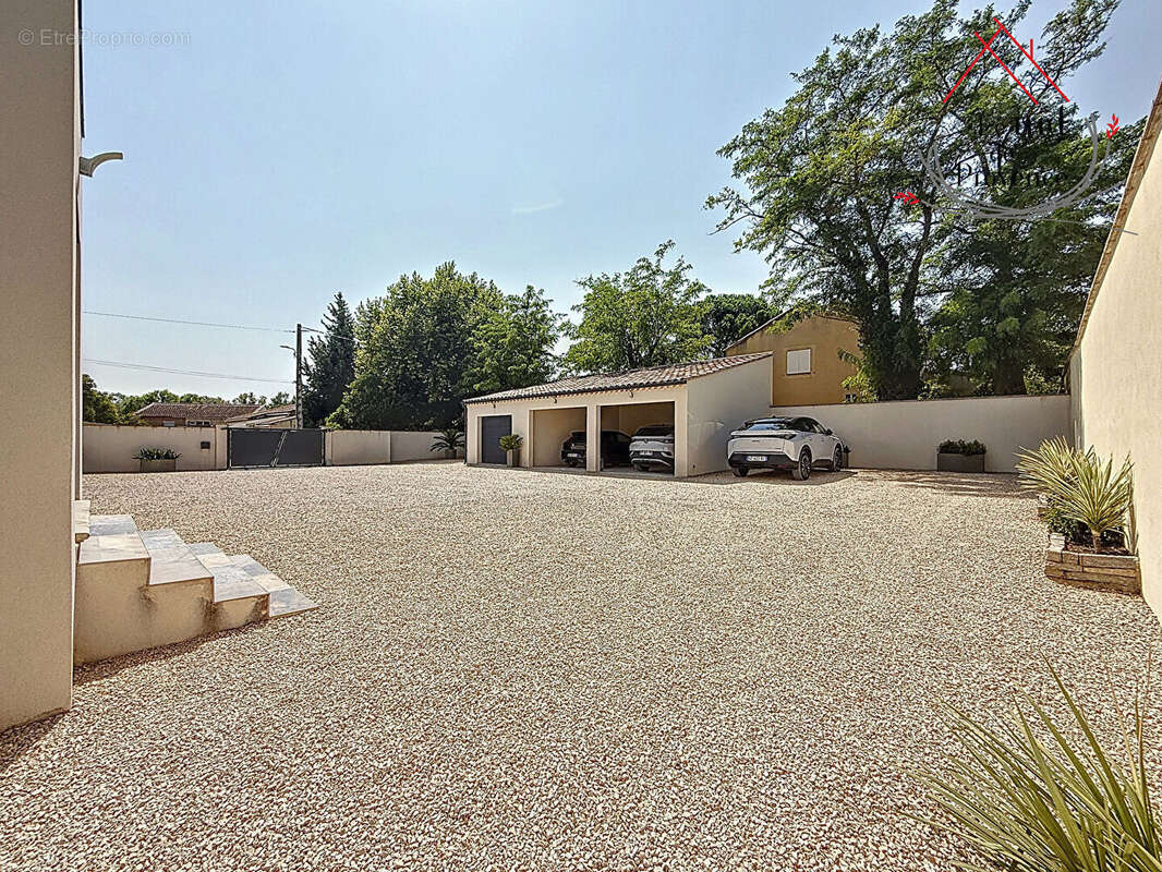 Maison à BEDARRIDES