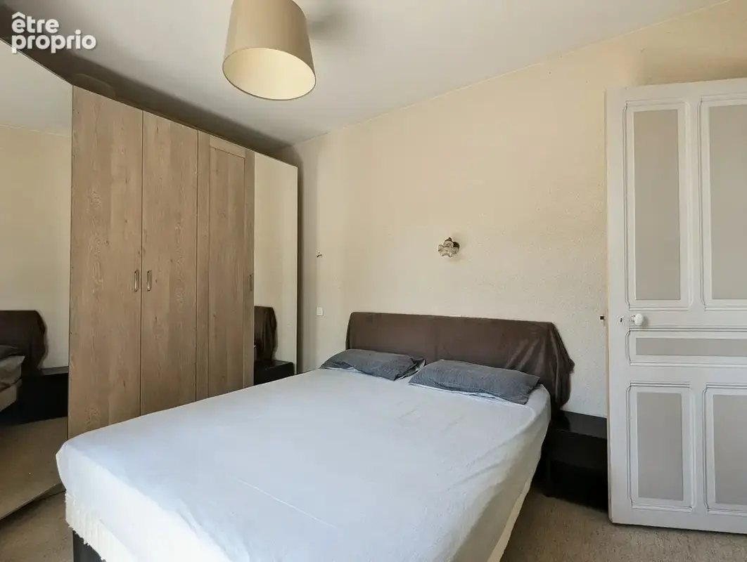 Appartement T2 · Argelès-Gazost ville haute · Balcon vue Hautacam · Parking privatif . Cave - photo 8