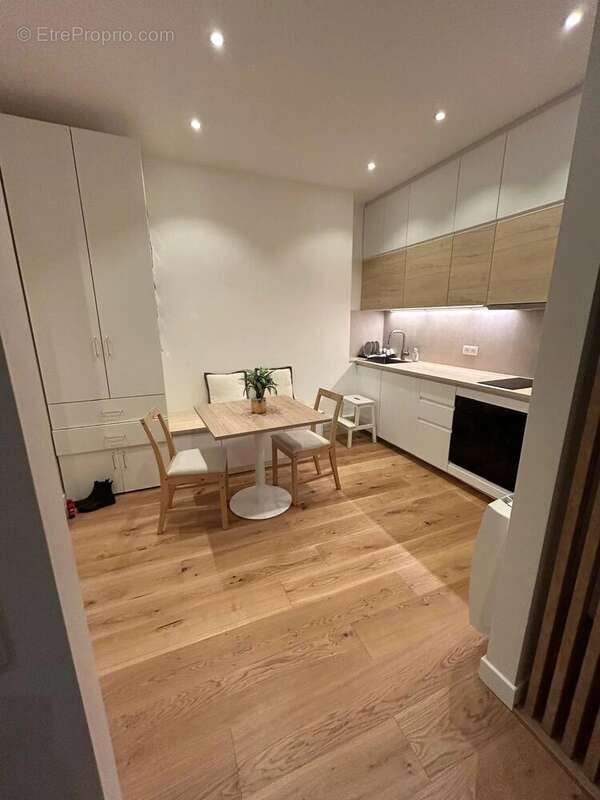 Appartement à PARIS-2E