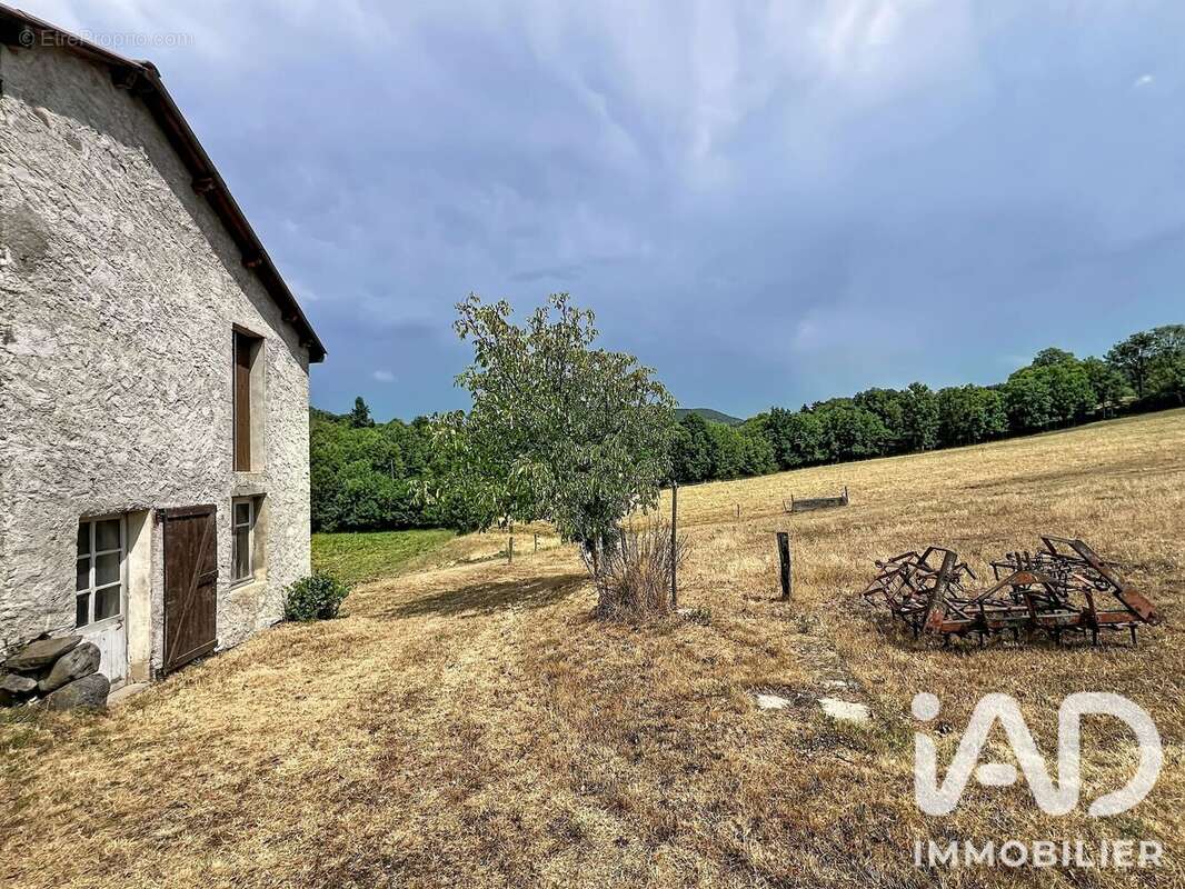 Maison 123 m² à Coubon  - photo 5