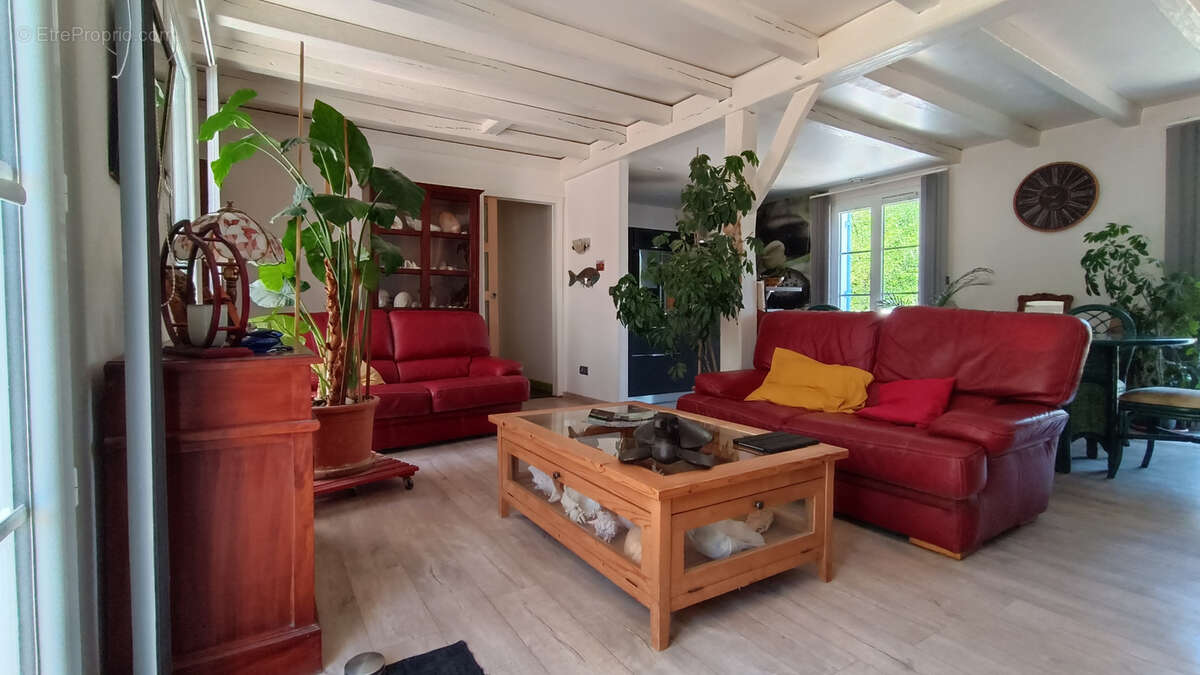Maison à SARLIAC-SUR-L'ISLE