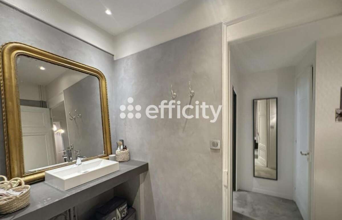 Appartement à LYON-6E