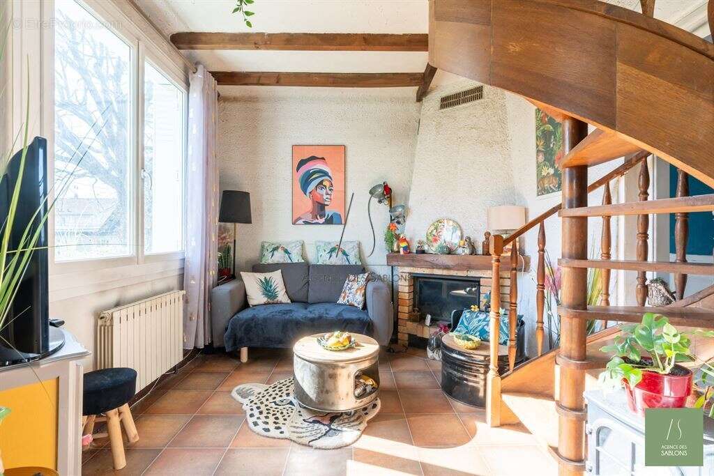 Maison 80 m² à Le Vesinet  - photo 2