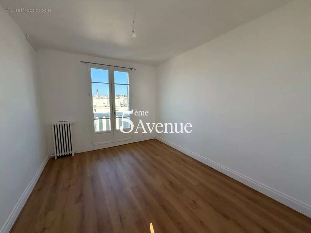 Appartement à SAINT-MAUR-DES-FOSSES