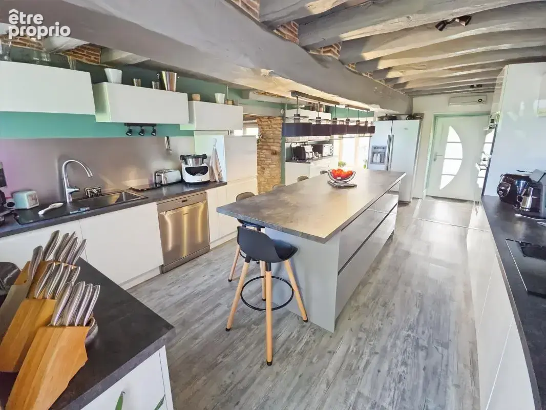  charmante maison en pierres au calme – beaux volumes & jardin dans un secteur recherché ! - photo 5