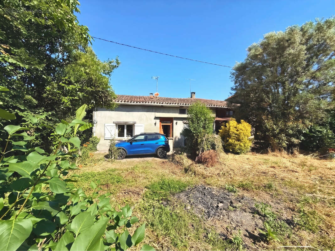 Maison à SAINT-PORQUIER