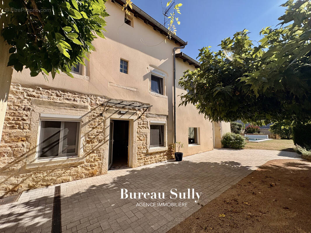 Maison à ARNAS