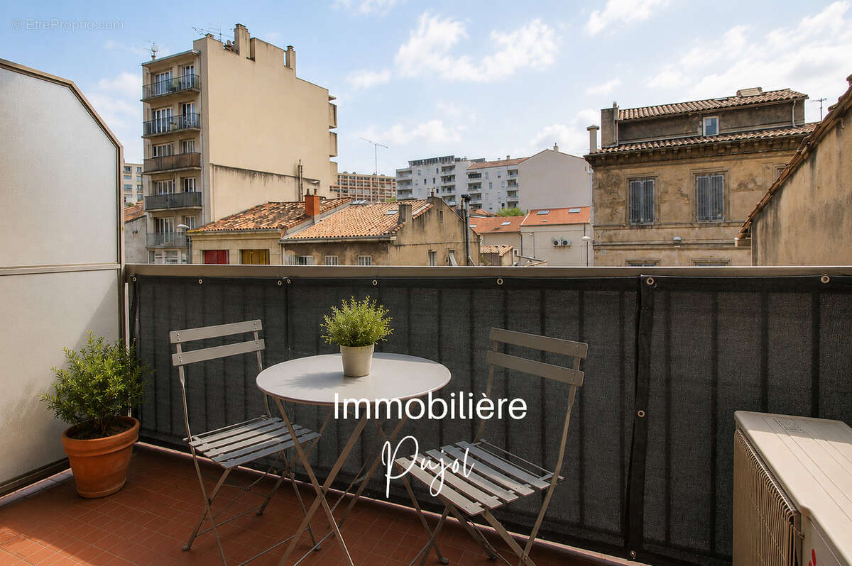 Appartement à MARSEILLE-4E