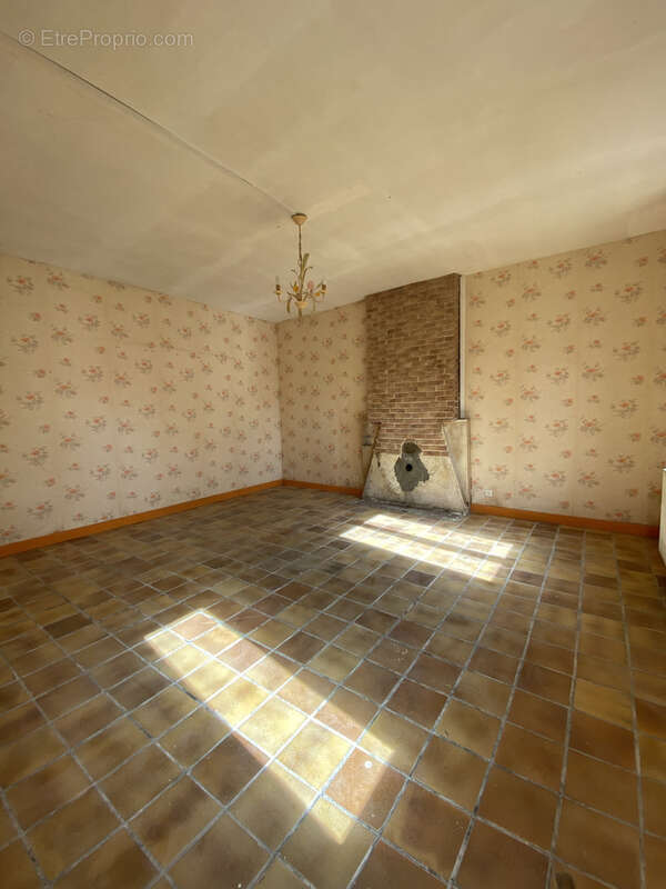 Maison à AVESNES-LE-COMTE