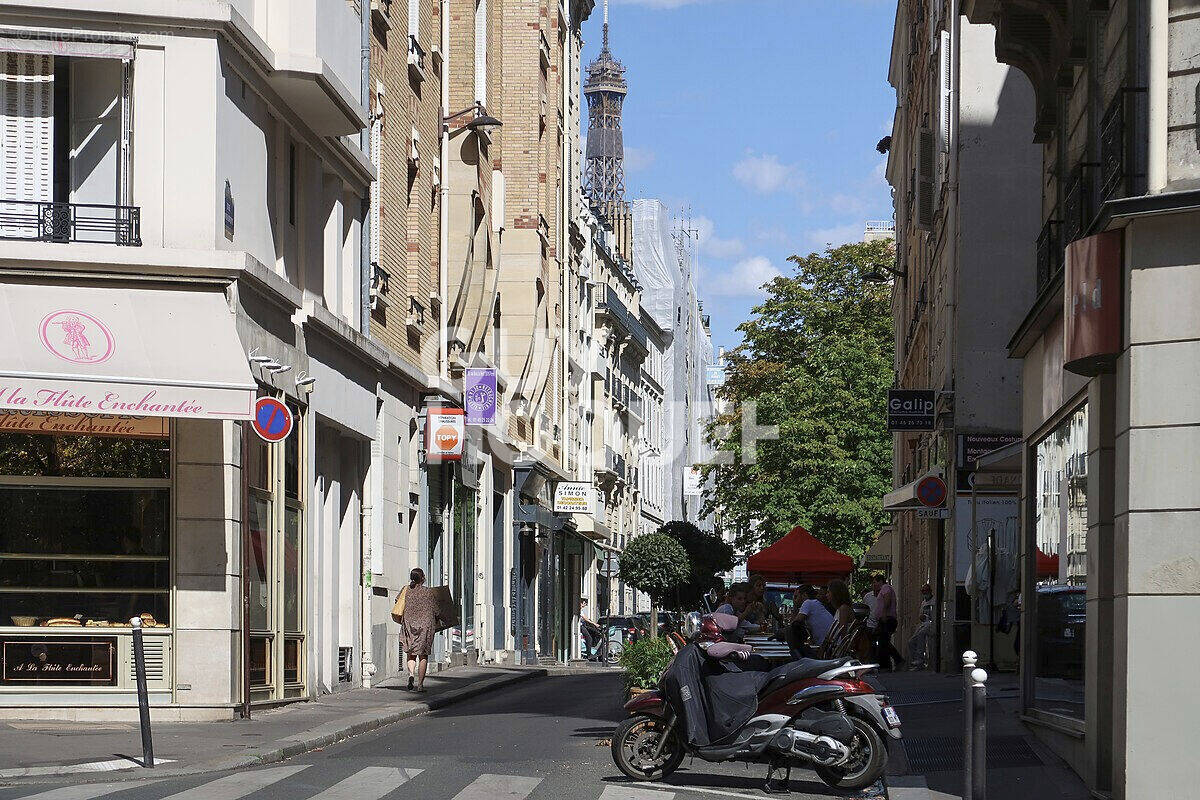 Parking à PARIS-16E