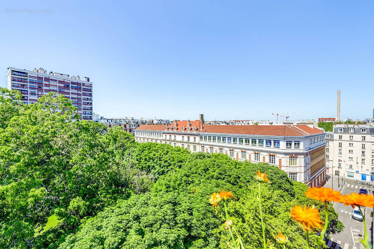 Appartement à PARIS-17E