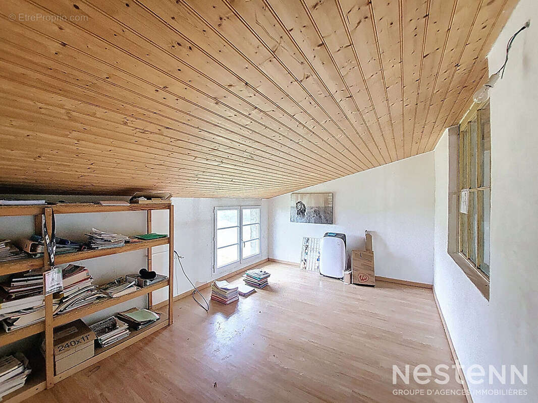 Maison à SAINTE-MAURE-DE-PEYRIAC