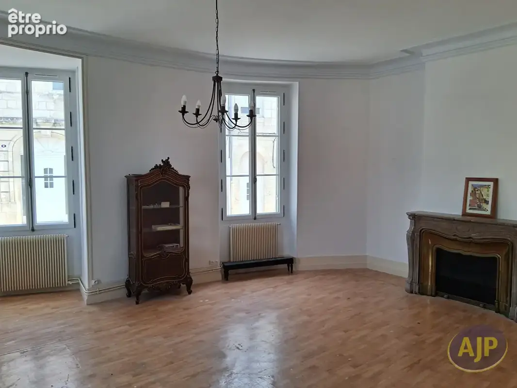 Un immeuble de rapport à Pauillac - photo 3