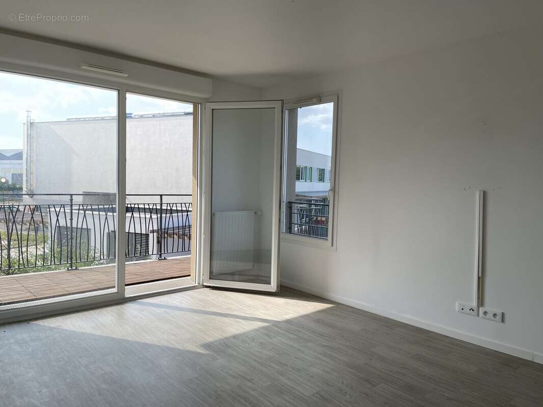 Appartement 59 m² à Corbeil-Essonnes  - photo 2