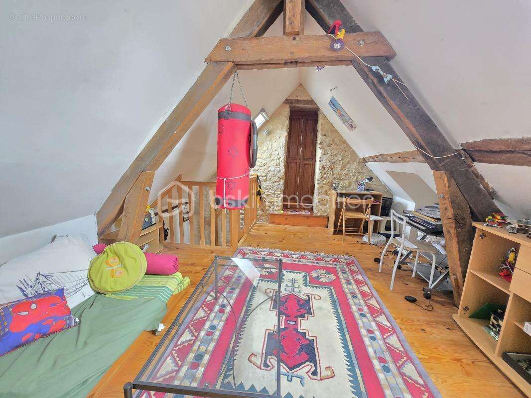 Maison à COULANGES-LES-NEVERS