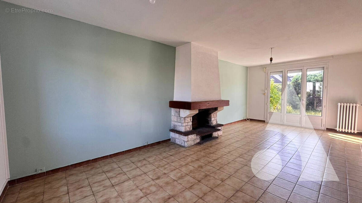 Maison à CREPY-EN-VALOIS