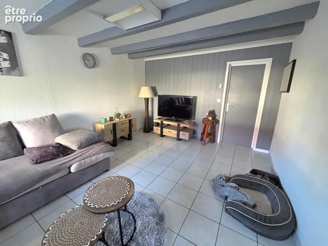 Appartement 5 pieces 94.13 m2 garage et terrain privatif  189000 euros - photo 3
