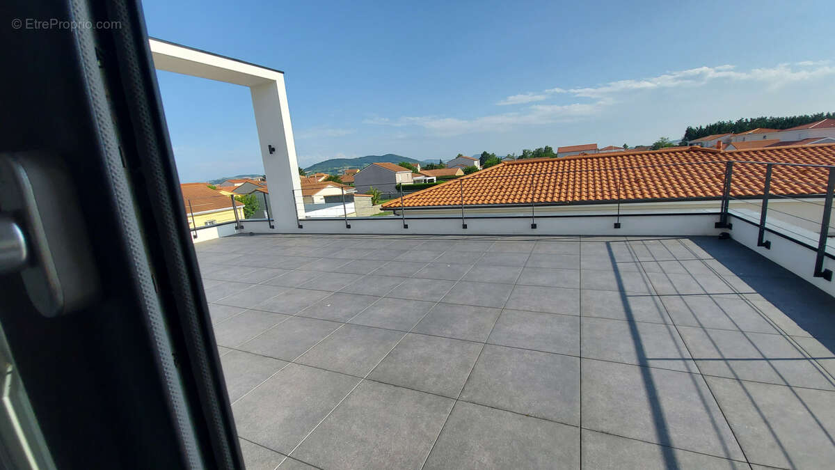 Maison à PONT-DU-CHATEAU