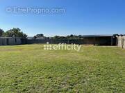 Terrain à TALMONT-SAINT-HILAIRE