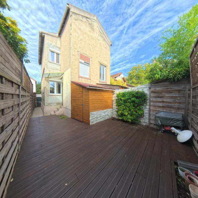 Appartement à MAISONS-ALFORT