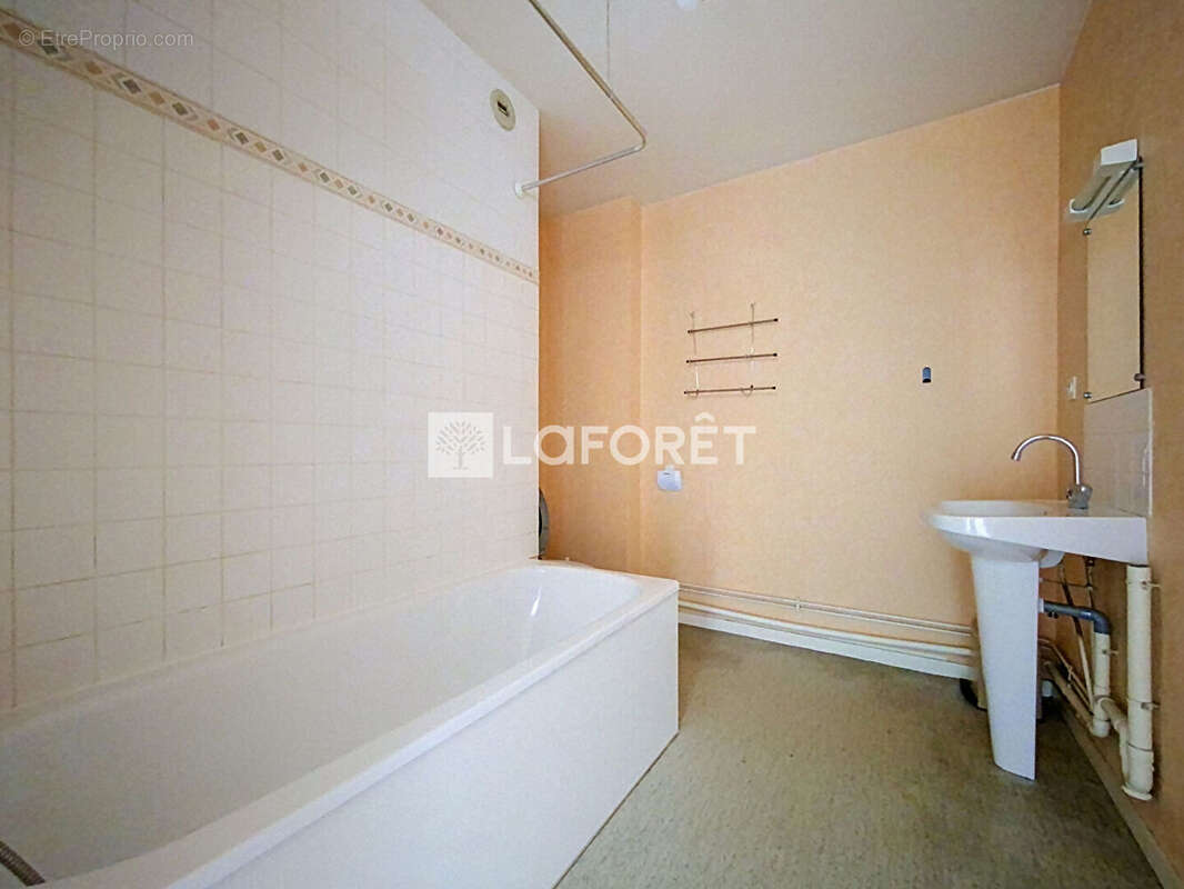 Appartement Cholet 2 pièce(s) 39 m2 - photo 7
