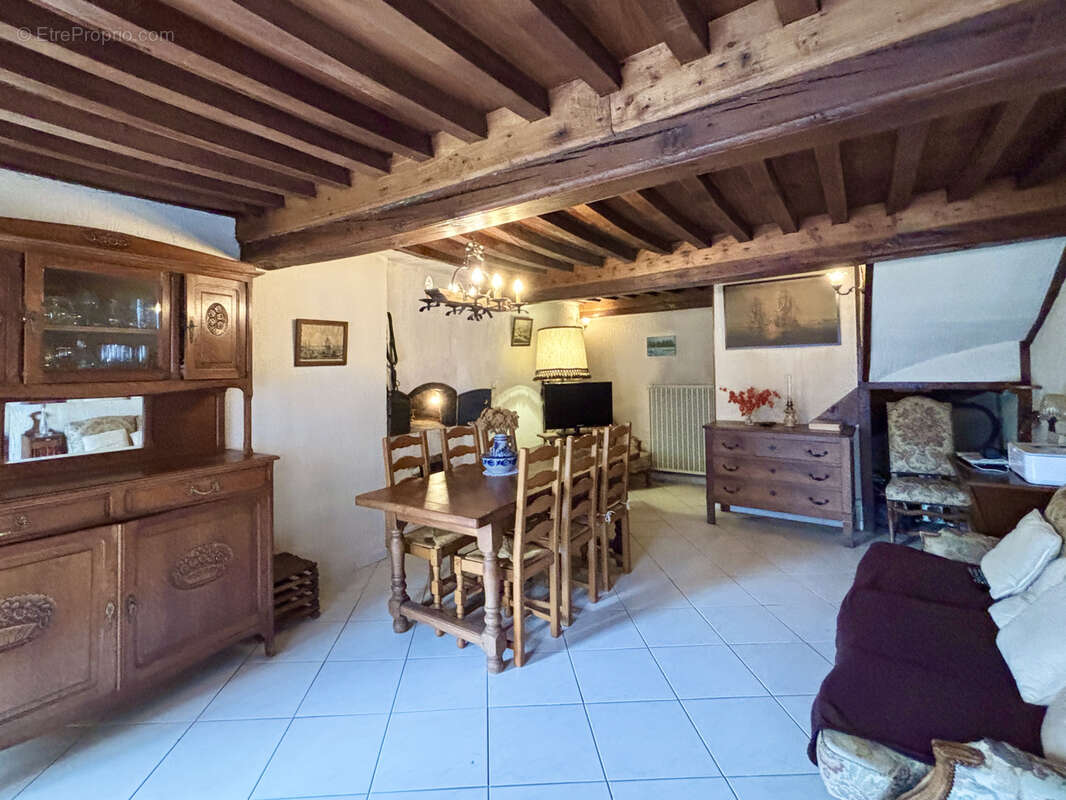 Maison à ARNAY-LE-DUC