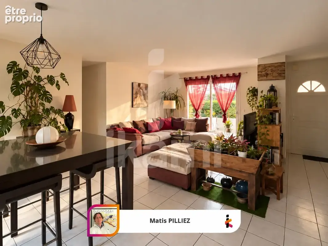 Maison de plain-pied avec 3 chambres, garage et jardin arboré de 818 m2 - photo 5