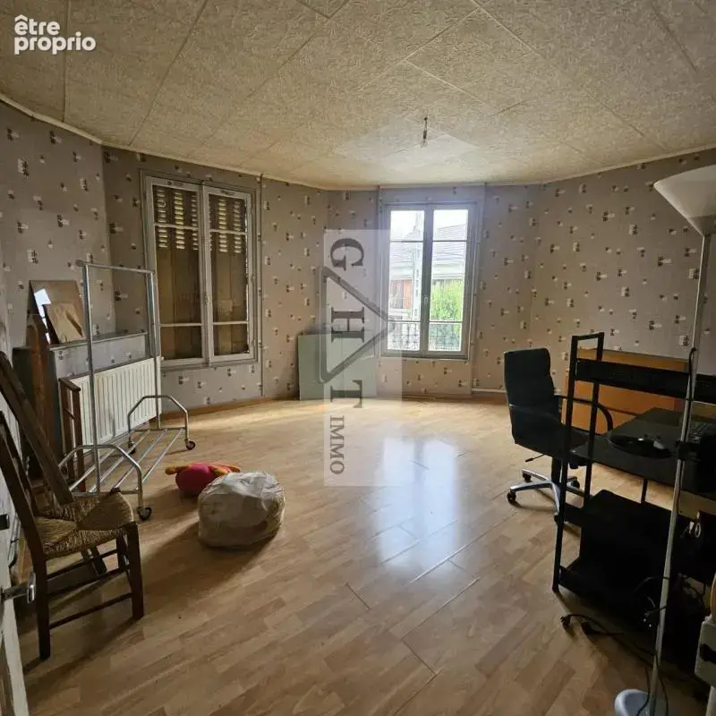 Local commercial 214 m² proche RER - photo 11