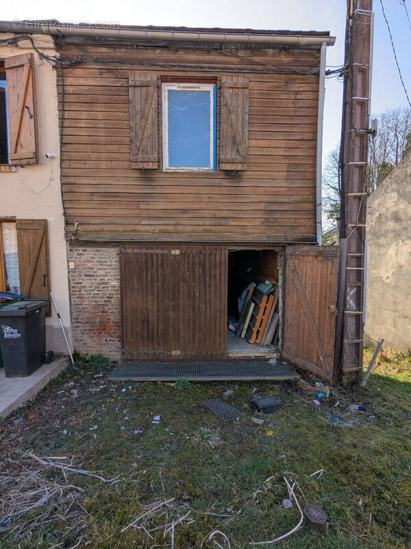 Maison à MONTCORNET