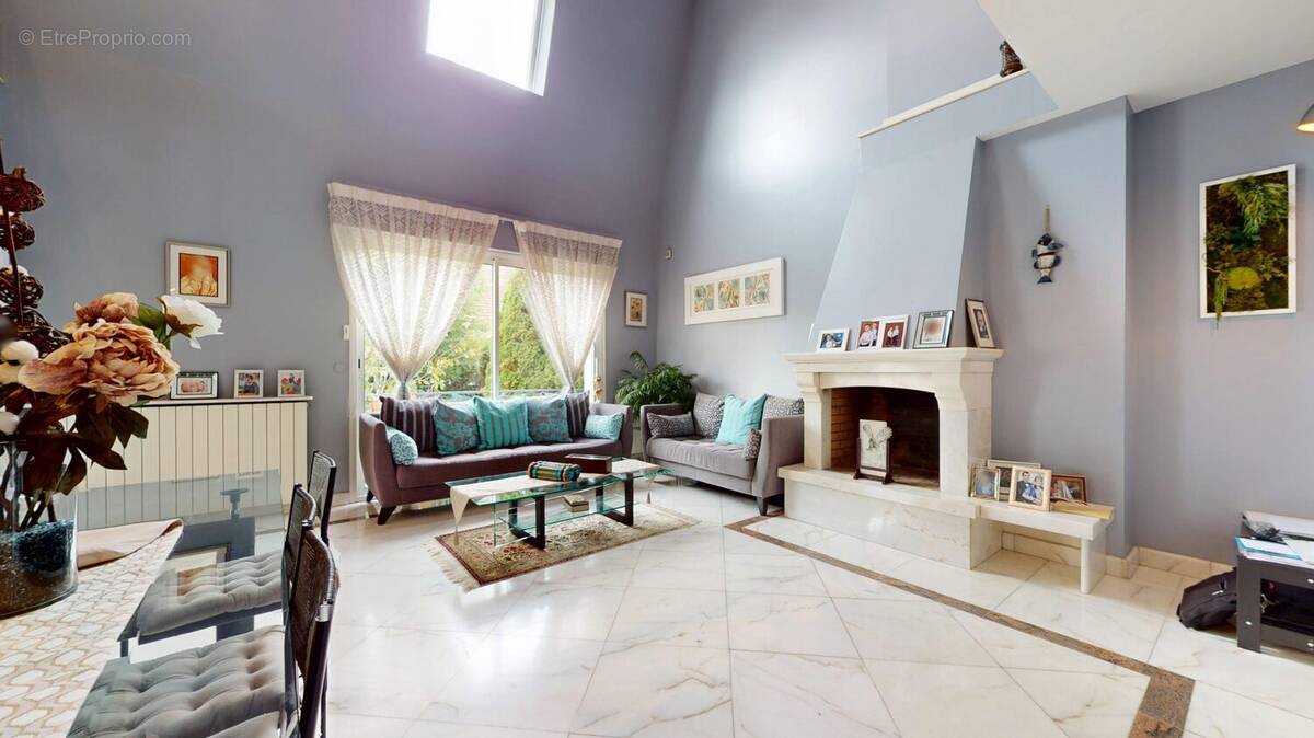 Maison à ORMESSON-SUR-MARNE