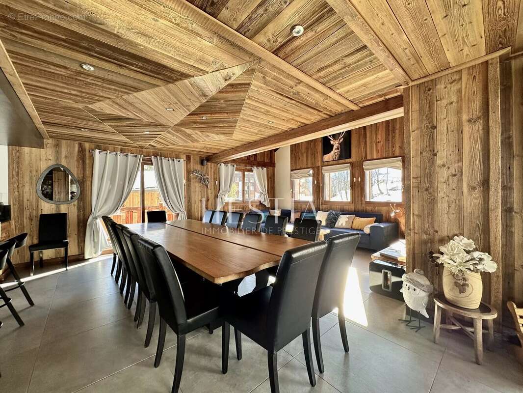 Maison à LE CHATEL
