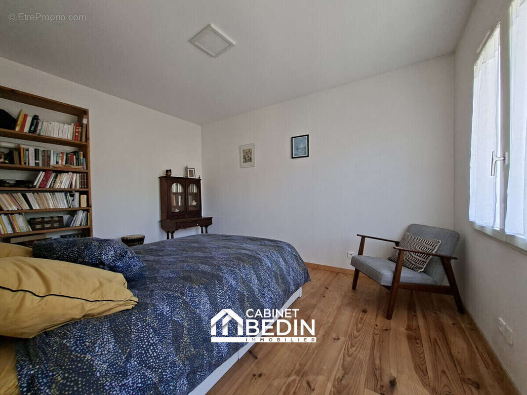 Maison 103 m² à Merignac  - photo 5