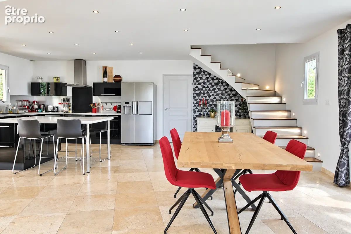 À vendre à Forcalqueiret  - Villa  170 m² + studio indépendant et piscine chauffée - photo 5